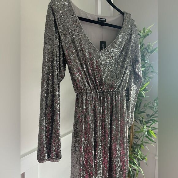 Express long sleeve silver sequin short dress with elastic waist - Picture 2 of 4